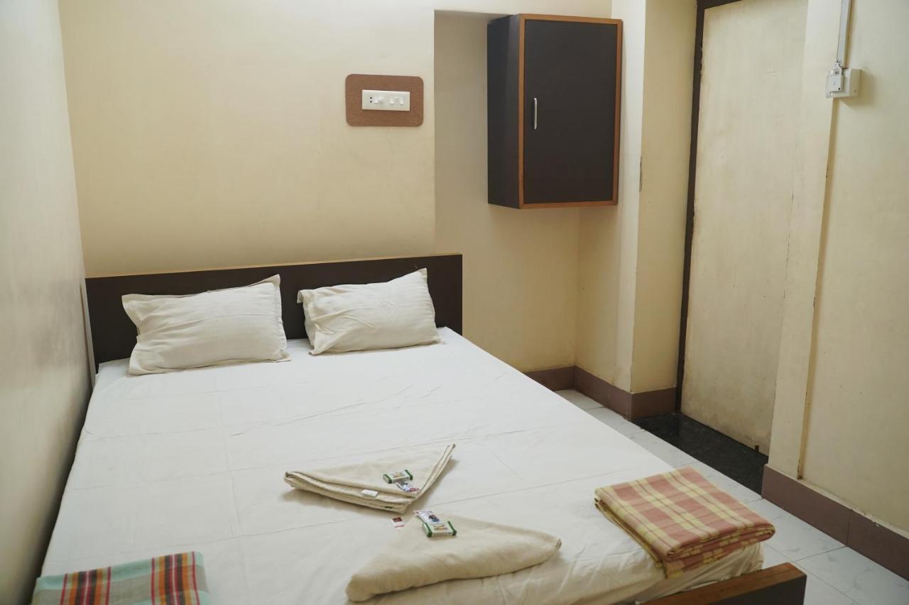 Sowmya Lodge Tiruchirappalli Eksteriør bilde